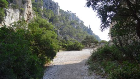 Arrivée dans la calanque.