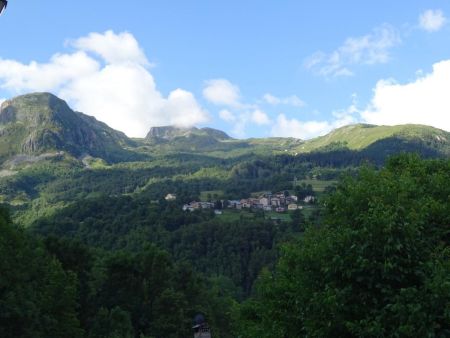 Le Châtelard de l’autre côté du Doron