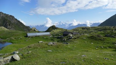 On quitte les abords du refuge d’Arbolle.