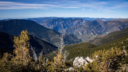 Déjà un panorama dégagé sur le Sud au départ de la randonnée