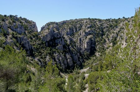 Brêche de Castel Vieil vue du sentier du Portalet