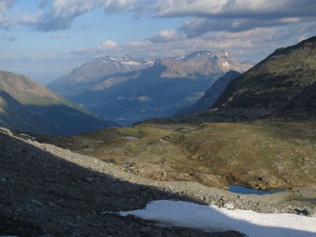 Les Lacs Giaset. Au fond : Pointe du Bouchet, Pointe de l’Echelle