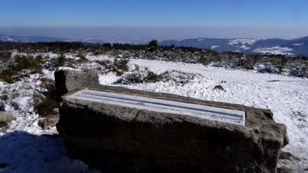 Table d’orientation et Alpes brumeuses..