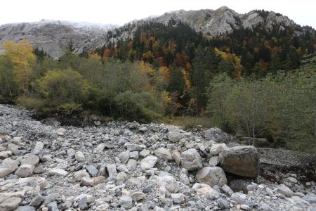 Traversée du torrent de Corps.